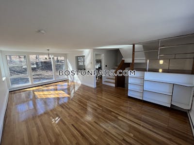 Brookline Nice 3 Bed 1 Bath available NOW on Chestnut St. in Brookline   Brookline Hills - $3,900 No Fee