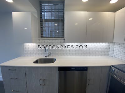 Fenway/kenmore Studio, 1 Bath Unit Boston - $2,200 No Fee