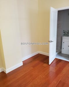 Cambridge 2 Bed 2 Bath CAMBRIDGE  Central Square/cambridgeport - $3,000 No Fee