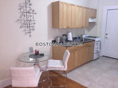 Cambridge 3 Beds 1 Bath  Porter Square - $3,000 No Fee