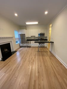 Cambridge Charming Modern 3BD/1BA Harvard Square Apartment Harvard Square - $4,595 No Fee