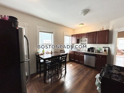 Dorchester 3 Bed, 1 Bath Unit Boston - $2,700 No Fee