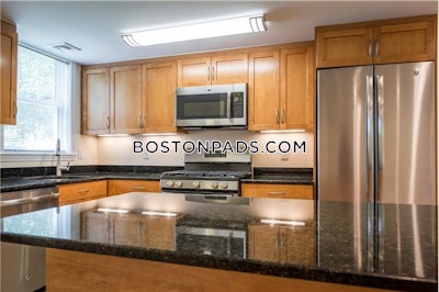 Brookline 2 Beds 1 Bath  Chestnut Hill - $3,645 No Fee