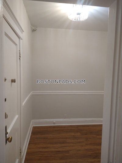 Allston 2 Bed 1 Bath BOSTON Boston - $3,250 No Fee