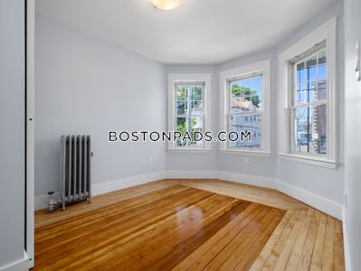 Medford Updated 4 Bed 1 Bath on Windsor Rd in MEDFORD  Tufts - $5,275 No Fee