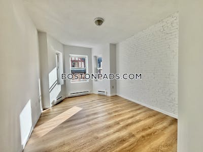 Fenway/kenmore 2 Bed 1 Bath BOSTON Boston - $3,050 No Fee