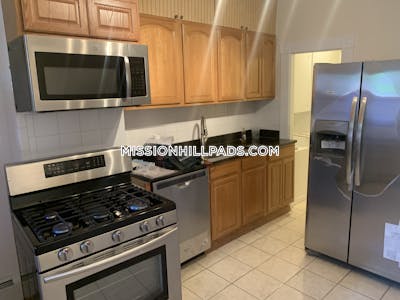Mission Hill 4 Beds 1 Bath Boston - $6,500 No Fee