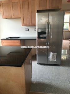 Roxbury Apartment for rent 4 Bedrooms 2 Baths Boston - $4,000 No Fee