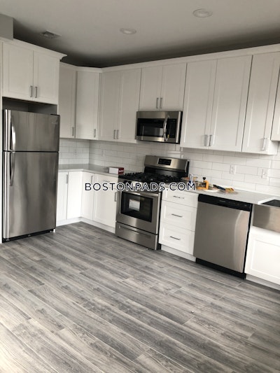 East Boston 3 Beds 1 Bath Boston - $2,800 No Fee