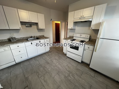 Somerville 3 Bed 1 Bath SOMERVILLE  Tufts - $3,900 No Fee