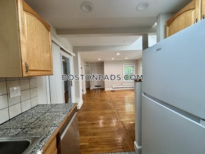 Somerville Apartment for rent 2 Bedrooms 1 Bath East Somerville - $2,800 No Fee