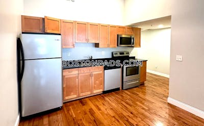 Worcester Studio 1 baths in Worcester - $1,575 No Fee