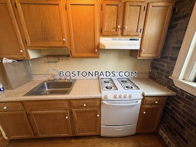 Allston Apartment for rent 1 Bedroom 1 Bath Boston - $2,450 No Fee