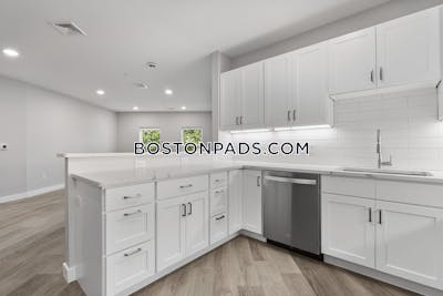 Woburn 3 Beds 2 Baths - $3,175 No Fee