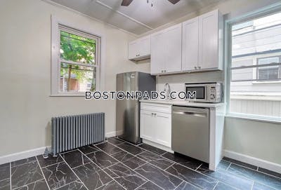 Jamaica Plain Apartment for rent 3 Bedrooms 1 Bath Boston - $3,895 No Fee